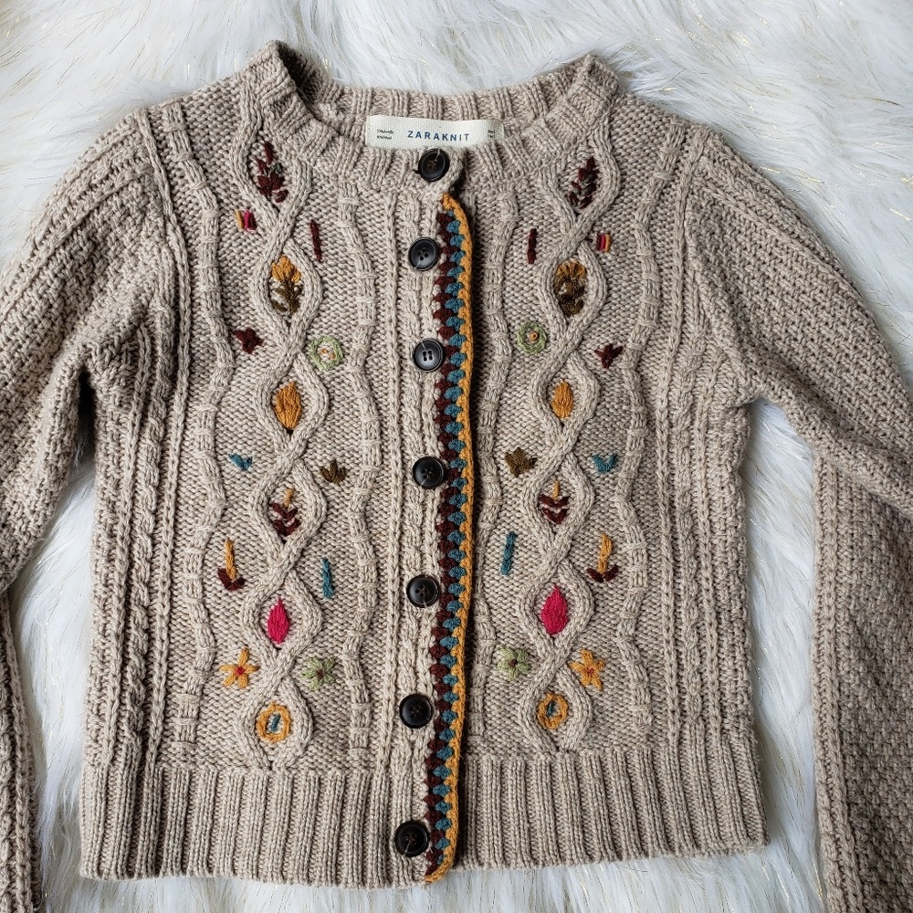 ZaraKnit Flower Cardigan